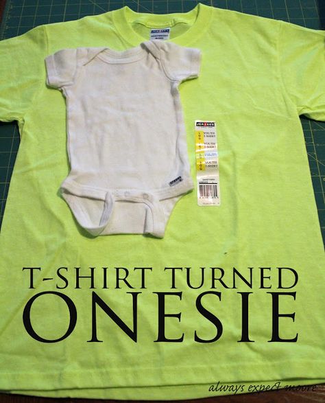 make a baby onesie from a t-shirt, keeping the neckline in place so that you don't have to stitch in ribbing! Onesie Diy, Romper Tutorial, Onesie Pattern, Couture Bb, Diy Baby Clothes, Diy Bebe, Diy Vetement, Costura Diy, Baby Clothes Patterns