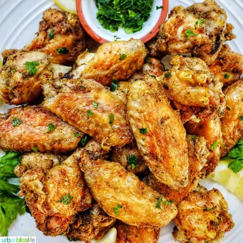 Salt N Pepper Wings, Salt And Pepper Wings, Peppered Chicken, Chicken Wing Marinade, Teriyaki Wings, Slow Cooker Chicken Wings, Spicy Salt, Salt And Pepper Chicken, Game Day Party