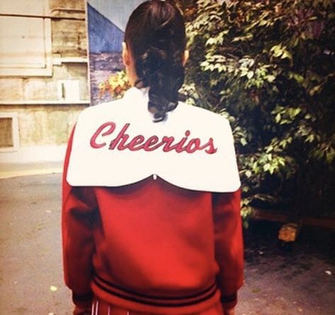 Santana❤️ Glee Cheerios, Naya Rivera Glee, Santana Lopez, Glee Fashion, Glee Club, Naya Rivera, Glee Cast, Great Tv Shows, Secret Love