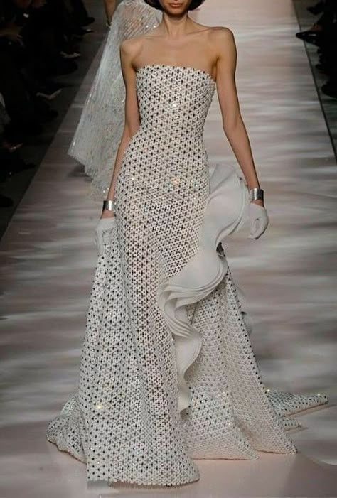 Prada Dress, Runway Gowns, Georges Chakra, Bridesmaid Saree, Gowns Dresses Elegant, Haute Couture Dresses, Gala Dresses, Couture Gowns, Glam Dresses