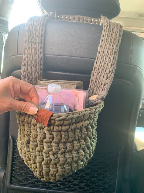 Crochet car basket, car accessories boho, Car basket, Car organization, Hanging car decor #SmartCarAccessories Car Interior Decor Crochet, Cozy Car Interior, Hanging Car Decor, Car Basket, Aaron Lycan, Smart Car Accessories, Cool Car Gadgets, Boho Car Accessories, Must Have Car Accessories