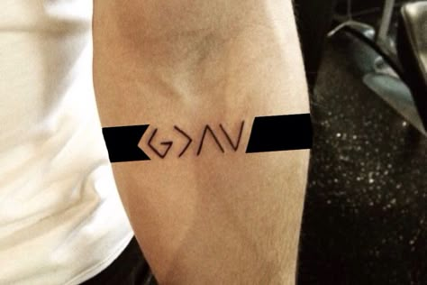 God is greater than the highest and the lowest, bigger than my problems #tattoo Birthday Armband Tattoo, Christian Armband Tattoo, God Is Bigger Than Your Problems, Mens Christian Tattoos, God Quotes Tattoos, Daschund Tattoo, Religion Tattoo, Tattoo God, Lioness Quotes