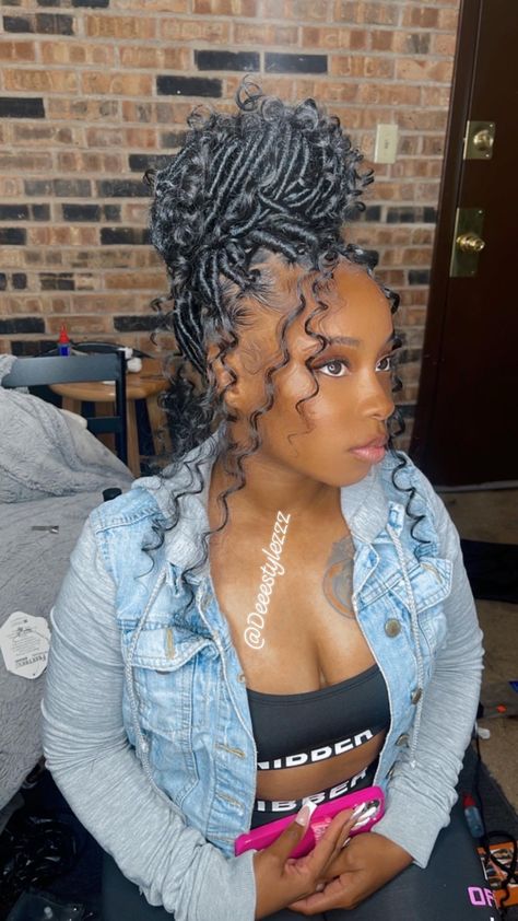 Faux Loc Ponytail Styles, Short Vacation Hair For Black Women, Faux Locs Wedding Hairstyles, Distressed Boho Faux Locs, Goddess Locs Black Women, Crochet Locs Hairstyles For Women, Up Hairstyles Braids, Pregnancy Hairstyles For Black Women, Straight Up Hairstyles Braids