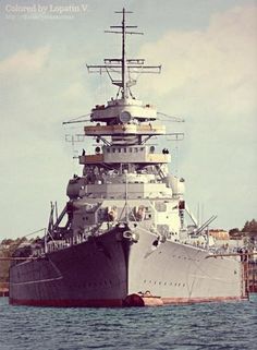 Battleship Bismarck. Bismarck Battleship, Battleship Bismarck, Uss Yorktown, Battle Ships, Heavy Cruiser, German Submarines, Naval History, Karl Marx, Benjamin Franklin