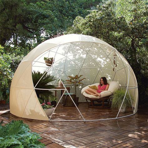 Amazon Is Now Selling An Igloo You Can Build In Your Backyard | Bored Panda Backyard Playhouse Ideas, Serre Diy, Garden Igloo, Backyard Playhouse, Bubble Tent, Diy Greenhouse, Dome Tent, Geodesic Dome, Back Garden