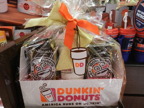 3 LBS of Coffee in a cute gift basket from Dunkin Donuts are on sale at Meadow Glen Mall for $19.99 Donut Gift Basket, Tricky Tray Baskets, Mothers Day Gift Basket, Donuts Birthday, Tricky Tray, Donut Store, Coffee Basket, Donut Gifts, Care Basket