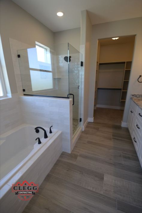 Separate Tub And Shower Ideas, Tub Bathroom Ideas, Craft Room Organization Storage, Bathroom Tub Shower, Shed Home, Georgia Homes, Soaker Tub, Master Bath Remodel, Bathroom Tub