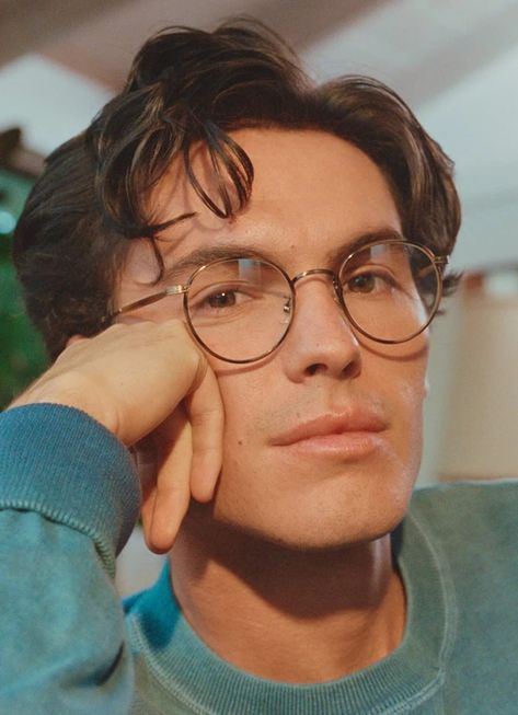 Wilson Eyeglasses – Garrett Leight Hipster Glasses Men, Circle Glasses Men, Arcane Faces, Round Glasses Men, Round Face Men, Look 80s, Glasses Outfit, Circle Glasses, Hipster Glasses