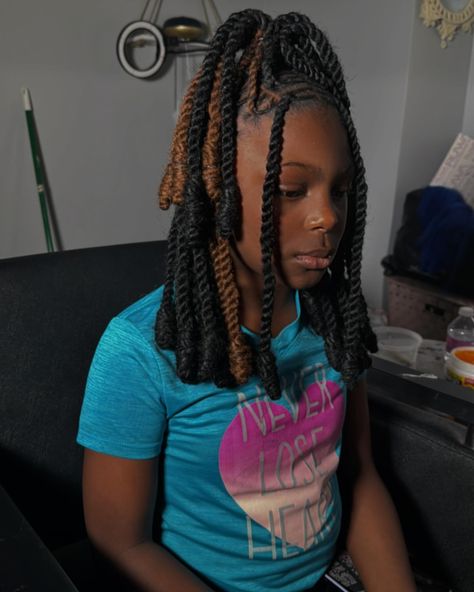 I’m In love with these invisible locs 😍 Invisible locs on our little ladies going to school in STYLE 💕 don’t miss out on these ladies booking link in bio ❤️ #invisiblelocs Shoulder Length Invisible Locs, Invisible Locs With Curls, Invisible Locs Styles, Invisible Locs Hairstyle, Invisible Locs, Hair Locks, Going To School, Locs Hairstyles, Loc Styles