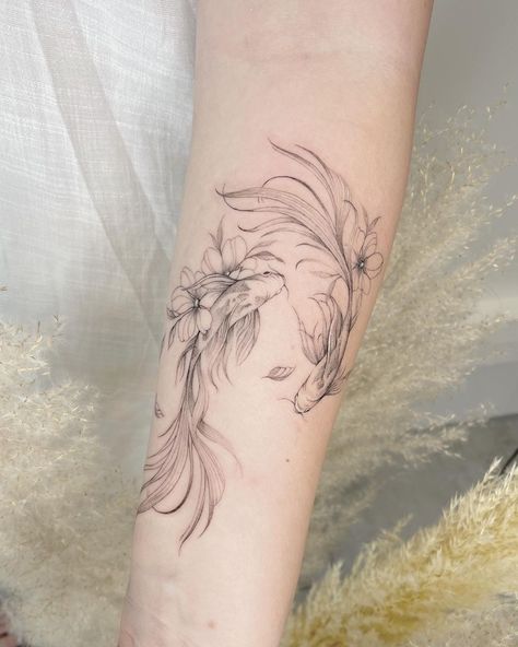 Koi Fish Tattoo Inner Arm, Ankle Tattoo Koi Fish, Gemini Koi Fish Tattoo, Koi Fish Wrap Around Arm Tattoo, Koi Carp Tattoo Design, Koi Fish Ankle Tattoo, Koi Arm Tattoo, Tattoo Carpe Koi, Koi Fish Tattoo For Women