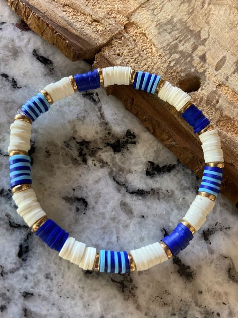 Cute Clay Bead Anklet Ideas, Clay Beads Friendship Bracelet Ideas, Clay Bead Jewelry Diy, Clay Bead Necklaces Ideas Summer, Blue Heishi Bracelet Ideas, Fun Clay Bead Bracelet Ideas, Summer Clay Bead Ideas, Blue Clay Bracelet Ideas, Beaded Bracelets Diy Ideas