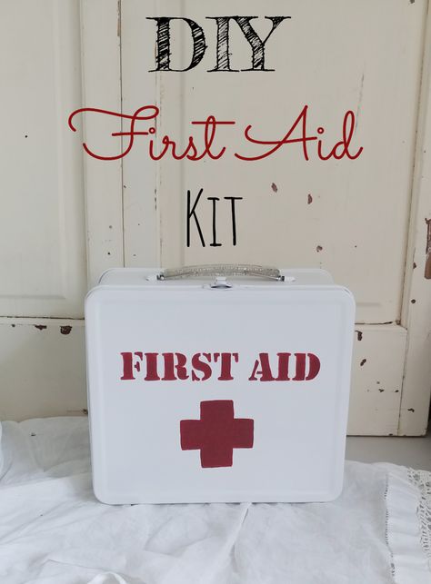 DIY Lunchbox First Aid Kit Diy Lunchbox, Best First Aid Kit, First Aid Kit Checklist, Diy First Aid Kit, Camping First Aid Kit, Thrift Store Makeover, Lunch Kit, Diy Essentials, Walmart Gift Cards