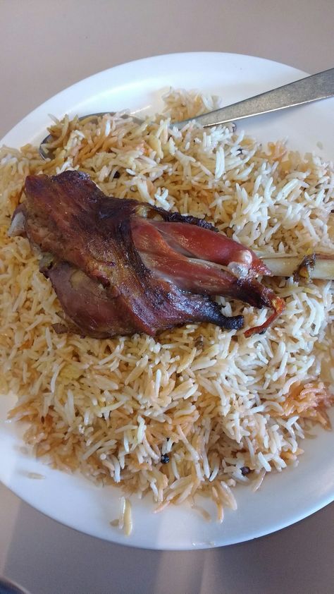 Mutton Mandhi Kuzhi Mandhi Food, Mandhi Rice, Couples Poses, Creative Instagram Photo Ideas, Instagram Frame, Snap Food, Couples Poses For Pictures, Food Network, Food Network Recipes