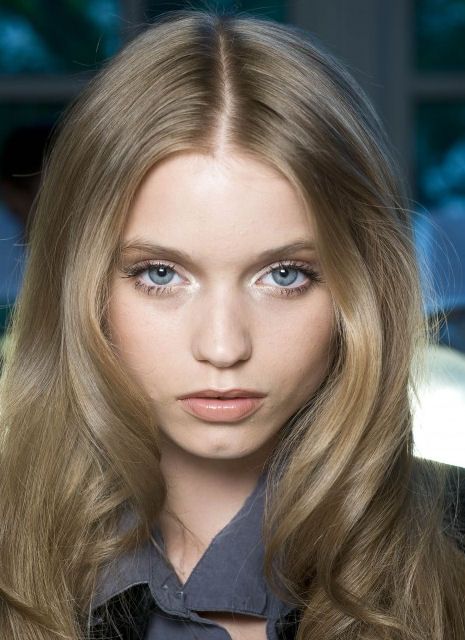 Abbey Lee Kershaw Mousy Blonde, Abby Lee Kershaw, Dishwater Blonde Hair, Mousy Brown Hair, Dishwater Blonde, Blonde Hair Pale Skin, Blonde Natural Hair, Abbey Lee Kershaw, Level 8