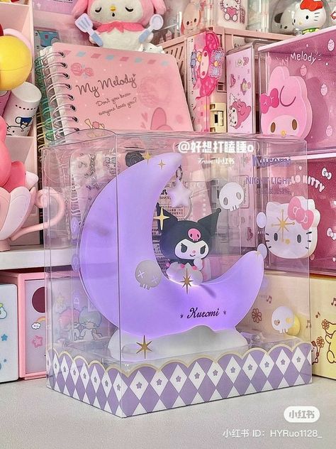 Kuromi Things To Buy, Kuromi Bedroom, Kuromi Room, Kuromi And My Melody, Cute Furniture, Hello Kitty Aesthetic, Melody Hello Kitty, Retro Gadgets, Pop Dolls