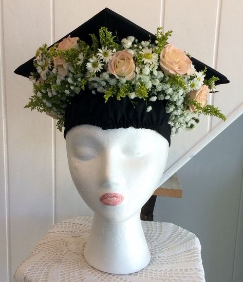 Graduation Hat Floral Crown by Petals Florist in Warwick RI. Graduation Cap Flower Crown, Grad Cap Flower Crown, Grad Caps Flowers, Flower Crown Graduation Cap, Graduation Flower Crown, Graduation Cap Flowers, Graduation Cords, Bouquet Business, Flower Graduation Cap