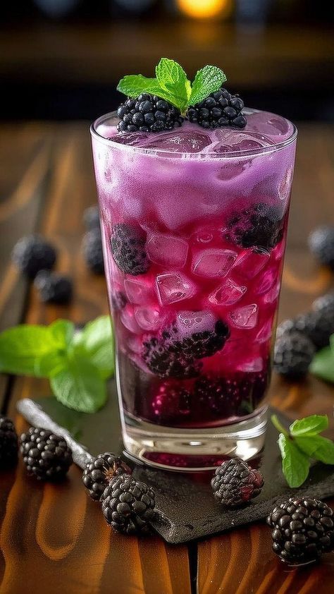 Step into the world of bold flavors with this iconic drink. We’ll reveal the simple steps to crafting the ultimate rum cocktail that will impress everyone! Hobbit Recipes, Witch Cafe, Blackberry Cocktail, Classic Mojito, Bubble Tea Recipe, Blackberry Syrup, Mojito Recipe, Dark N Stormy, Rum Cocktails