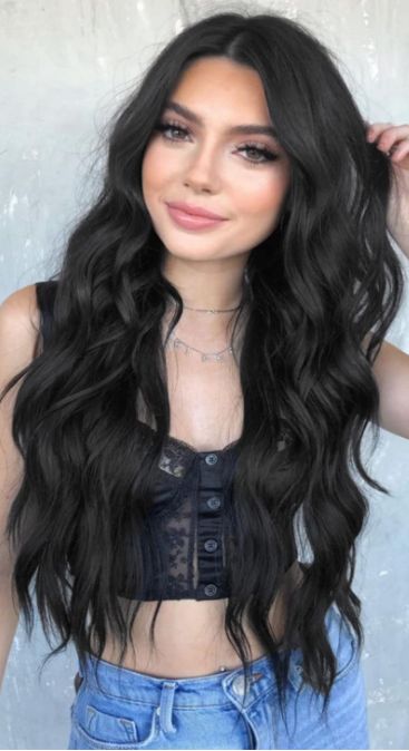 Wavy Hairstyles Black Hair, Long Curled Black Hair, Curls On Black Hair, Volume Black Hair, Waist Length Black Hair, Black Wavy Hairstyles, Black Curled Hair, Long Black Curled Hair, Black Hair Curled