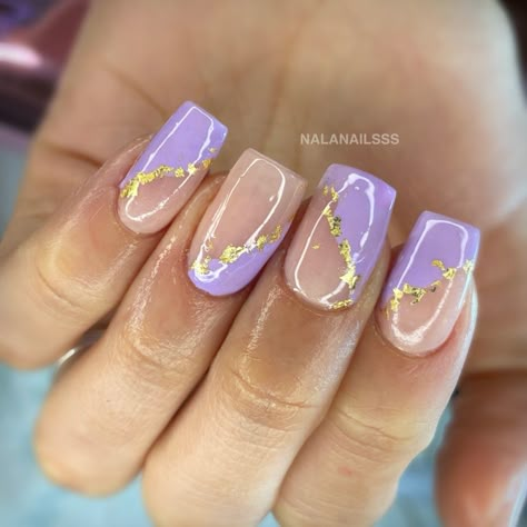 Lavender With Gold Nails, Nail Art Designs Purple And Gold, Lavender And Gold Nails Short, Purple And Gold Wedding Nails, Lilac Gold Nails, Purple And Gold French Tip Nails, Purple And Gold Nails Ideas, Purple And Gold Nails Short, Purple Nails With Gold Foil