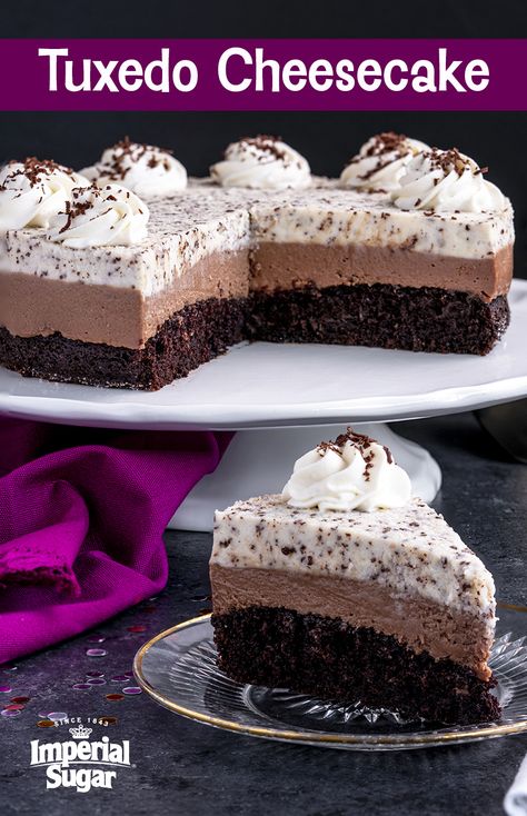 Hershey Cheesecake Recipe, Cheesecake Factory Tuxedo Cheesecake, What Can I Make With Marscapone, Chocolate Tuxedo Cheesecake, Choc Cheesecake Recipes, Layered Cheesecake Recipes, Desserts With Marscapone, Tuxedo Cheesecake Recipe, Cake With Cheesecake Layer