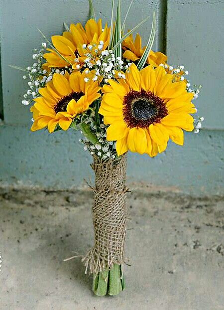 Rustic Wedding Bouquet Featuring: Yellow Sunflowers + White Gypsophila (Baby's Breath) & Greenery Hand Tied With A Burlap Ribbon Simple Bridesmaid Bouquets, Sunflower Bridesmaid Bouquet, Burlap Sunflower, Yellow Wedding Bouquet, Sunshine Daydream, Yellow Wedding Theme, Sunflower Themed Wedding, Sunflower Wedding Bouquet, Sisters Wedding