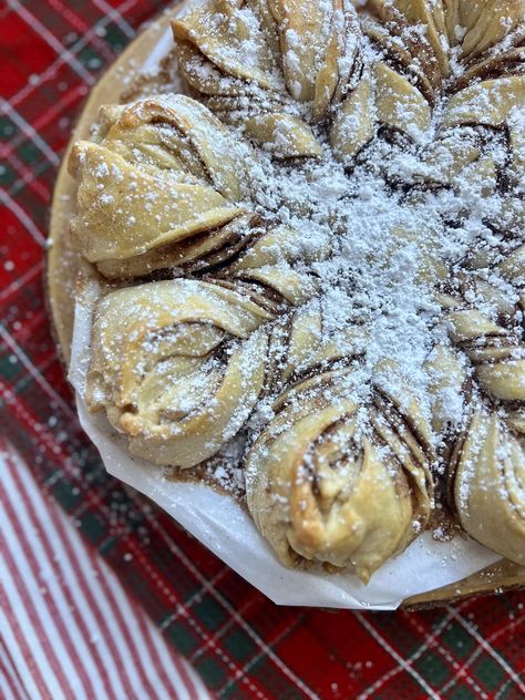 Sourdough Star Bread - Amy Bakes Bread Recipe Using Sourdough Starter, Sourdough Cinnamon Rolls, Star Bread, Starter Recipes, Baking Items, Sourdough Baking, Sourdough Bread Recipe, Bread Mix, Starters Recipes