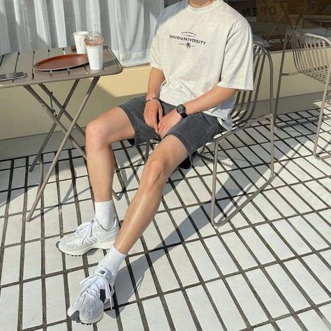 Simple Casual outfits for Summer Simple Street Style Outfit Men, Nb 327 Outfit Men, Korean Sporty Outfits Men, Style Outfits Men, The Summer Of Broken Rules, Yellow Shirt Men, 2022 Street Style, Korean Street Fashion Men, Man Dress