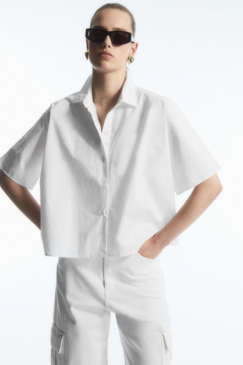 Discover great products at the best prices at Dealmoon. COS BOXY SHORT-SLEEVED POPLIN SHIRT - WHITE - Tops - COS. Price:$71.20 at COS