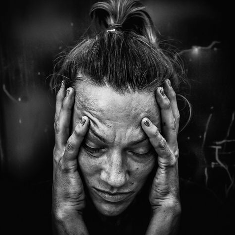 Frustrated Face, James Nachtwey, Facial Expressions Drawing, Expressions Photography, Face Drawing Reference, Portrait Photography Women, Emotional Photography, Drawing Expressions, Conceptual Photography