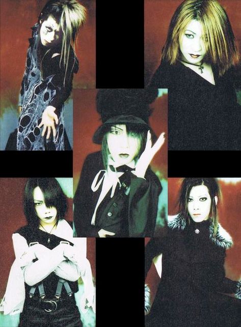 Vkei Hair, Q Magazine, Dir En Grey, Visual Kei, Tumblr Blog, Old School, Beauty Makeup, Cool Outfits, Magazine