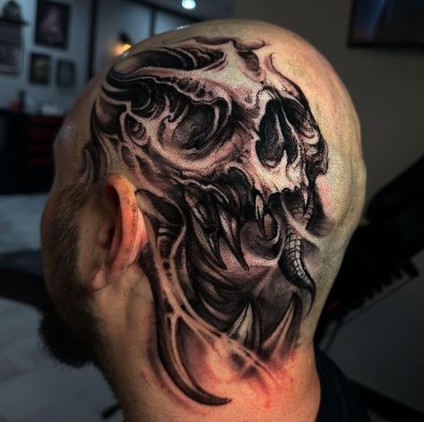 Full Head Tattoo, Head Tattoo Men, Tattoo Skulls, Tattoo Dark, Dark Horror, Head Tattoo, Back Of The Head, Head Tattoos, The Head