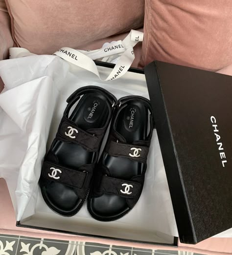 Dad Sandals Outfit, Strappy Sandals Outfit, Shoes Heels Stilettos, Dad Sandals, Louis Vuitton Shoes Heels, Dr Shoes, Emma Rose, Heels Outfits, Sandals Outfit