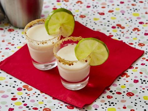 Key Lime Pie Shot Recipe: How to Make a Key Lime Pie Shot - Thrillist Key Lime Pie Shots, Dessert Shots Recipes, Whipped Cream Vodka Recipes, Key Lime Pie Shot, Lime Shots, Whipped Vodka, Whipped Cream Vodka, Yummy Summer Drinks, Cake Shots