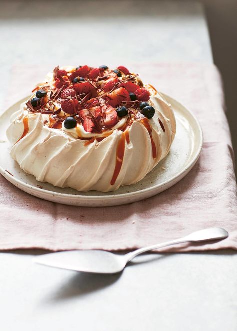 Rochelle Humes' Salted Caramel Pavlova Recipe | Dinner Party Dessert Caramel Pavlova, Dinner Party Desserts, Rochelle Humes, Impressive Desserts, Pavlova Recipe, Salted Caramel Sauce, Recipe Dinner, Caramel Recipes, Party Desserts