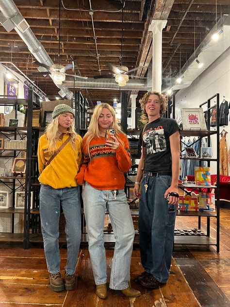 Granola City Outfits, Rainy Granola Outfit, Midwest Style Outfits, Granola Going Out Outfit, Hair Down Outfits, Granola Street Style, Denver Colorado Outfits Summer, Granola Style Outfits Winter, Summer Bonfire Outfit