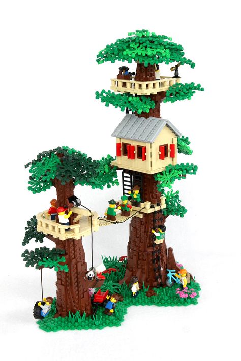 Billy's Tree Fort | Built for the “Ultimate Tree House” cate… | Flickr Lego Tree House, Lego Candy, Lego Tree, Lego Elves, Lego Hogwarts, Lego Challenge, Tree Fort, Lego Inspiration, Lego Activities