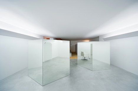 NE by Isolation Unit Brick Room, Moderne Pools, Salon Mirrors, Hairdresser Salon, Hair Salon Design, Mirror Box, Retail Interior, Environmental Design, Salon Design