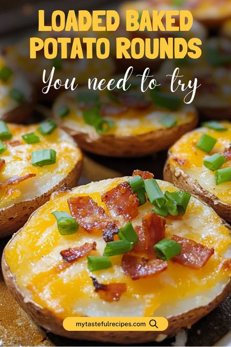 Looking for a tasty side dish? These Loaded Baked Potato Rounds are simple, quick to prepare, and perfect for dipping in sour cream or your favorite sauce! Baked Potato Rounds With Cheese, Baked Potato Appetizer, Baked Potato Rounds, Potato Rounds, Baked Potato Slices, Potato Appetizers, Mini Sliders, Easy Starters, Loaded Baked Potato