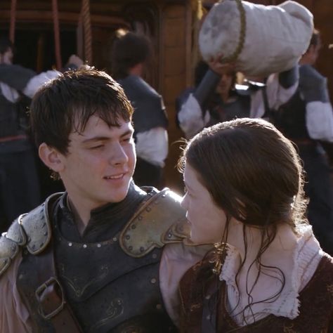 Lucy And Edmund Pevensie, Narnia Edmund, Narnia Lucy, Edmund Narnia, Skandar Keynes, Narnia Cast, Narnia Movies, Lucy Pevensie, Narnia 3