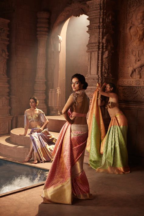 Plain Cotton Saree, Wedding Group Photos, Artistic Fashion Photography, Behance Design, Saree Traditional, Designer Sarees Wedding, Creative Fashion Photography, Creative Poses, Creative Photoshoot Ideas