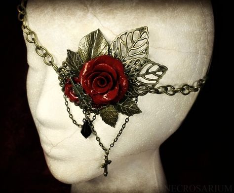 necrosarium - rose eyepatch: http://necrosarium.tumblr.com/post/24654311036/this-is-my-best-eyepatch-its-more-ornate Vampire Items, Eye Patch, Fantasy Jewelry, 가을 패션, Fantasy Clothing, Fantasy Fashion, Visual Kei, Character Outfits, Art Clothes