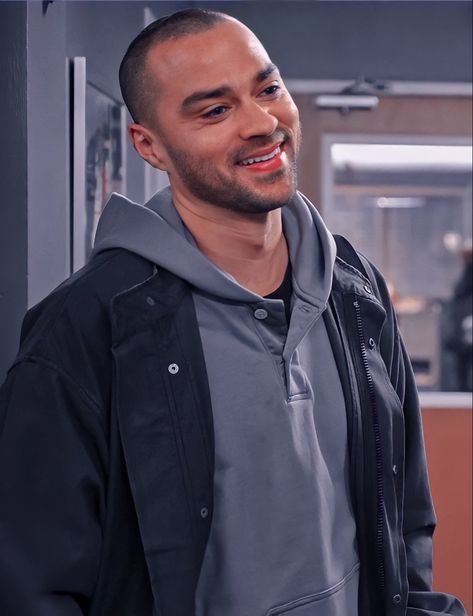 Dr Avery Greys Anatomy, Dr Avery, Greys Anatomy Jackson, Jessie Williams, Malibu Rising, Justin Chambers, Teenage Fashion Trending, Jackson Avery, Greys Anatomy Funny