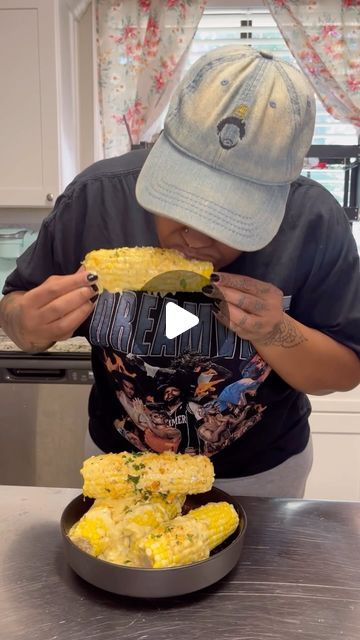 Nikki's Kitchen LLC on Instagram: "Creamy Parmesan Corn 🌽" Garlic Parmesan Corn On The Cob, Cajun Corn On The Cob, Parmesan Corn On The Cob, Parmesan Corn, Creamy Corn, Corn Fritters, Creamy Parmesan, Roasted Corn, Corn On The Cob