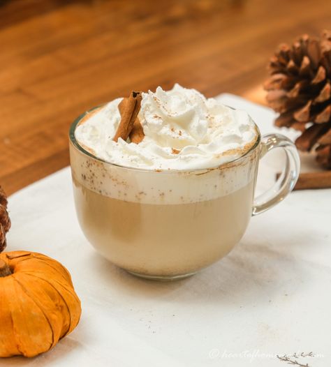 Pumpkin Spice White Mocha Homemade White Mocha, Homemade White Chocolate, White Chocolate Sauce, Mocha Recipe, Double Chocolate Muffins, Chocolate Pumpkin, White Mocha, Marshmallow Creme, Cuban Recipes