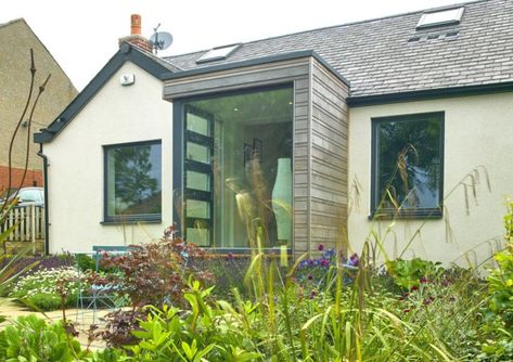 1930s Bungalow Exterior, Bungalow Porch Ideas, Single Pitch Roof, Porch Designs Uk, Bungalow Porch, Bungalow Conversion, Porch Extension, Dormer Bungalow, Dormer Loft Conversion