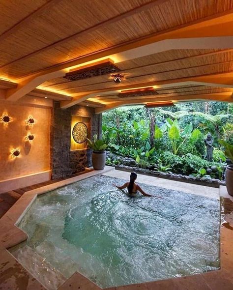 Spa Luxe, Indoor Jacuzzi, Indoor Hot Tub, Indoor Spa, Tropical Luxury, Formula Milk, Spa Sauna, Bali Hotels, Tropical Resort