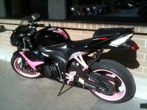 Pink Motorcycle Aesthetic, Moter Cycle Aesthetic Pink, Pink And Black Car, Motorcycle Pink Aesthetic, Black And Pink Motorcycle, Black And Pink Bike, Black And Pink Motorbike, Pink And Black Motorcycle, Pink Moter Bike