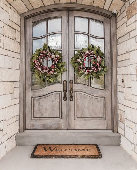 Wood Front Entry Doors, Double Front Entry Doors, Double Door Entryway, Porte In Ferro, Front Door Styles, Double Entry Doors, Door Colors, Double Front Doors, Door Entryway