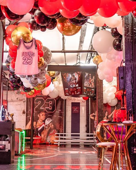 I Didn’t Come To Play, I Came To Win ! Jammmmm @gardenplaceballoons you know how we rock ! @heartsandpixels7 my Vanessa girllllll 📸📸📸 23 Party Ideas, 23rd Birthday Party Ideas, Basketball Birthday Party Decorations, Birthday Ideas 16, 23 Birthday Party, 23rd Birthday Decorations, 23rd Birthday Party, Ball Theme Party, Basketball Birthday Party