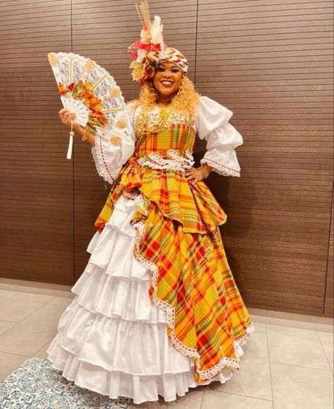 Creole Outfits, Creole Dress, Carribean Fashion, Jamaican Dress, Haitian Clothing, Carnival Outfit Carribean, Caribbean People, Madras Dress, Caribbean Fashion